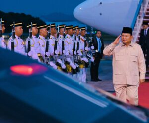 President Prabowo Subianto arrived in Kuala Lumpur, Malaysia, to attend the 46th ASEAN Summit on 26–27 May 2025. Image source: BPMI Setpres/Laily Rachev. President Prabowo Subianto arrived in Kuala Lumpur, Malaysia, to attend the 46th ASEAN Summit on 26–27 May 2025. Image source: BPMI Setpres/Laily Rachev.