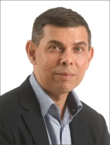 Warren Fernandez